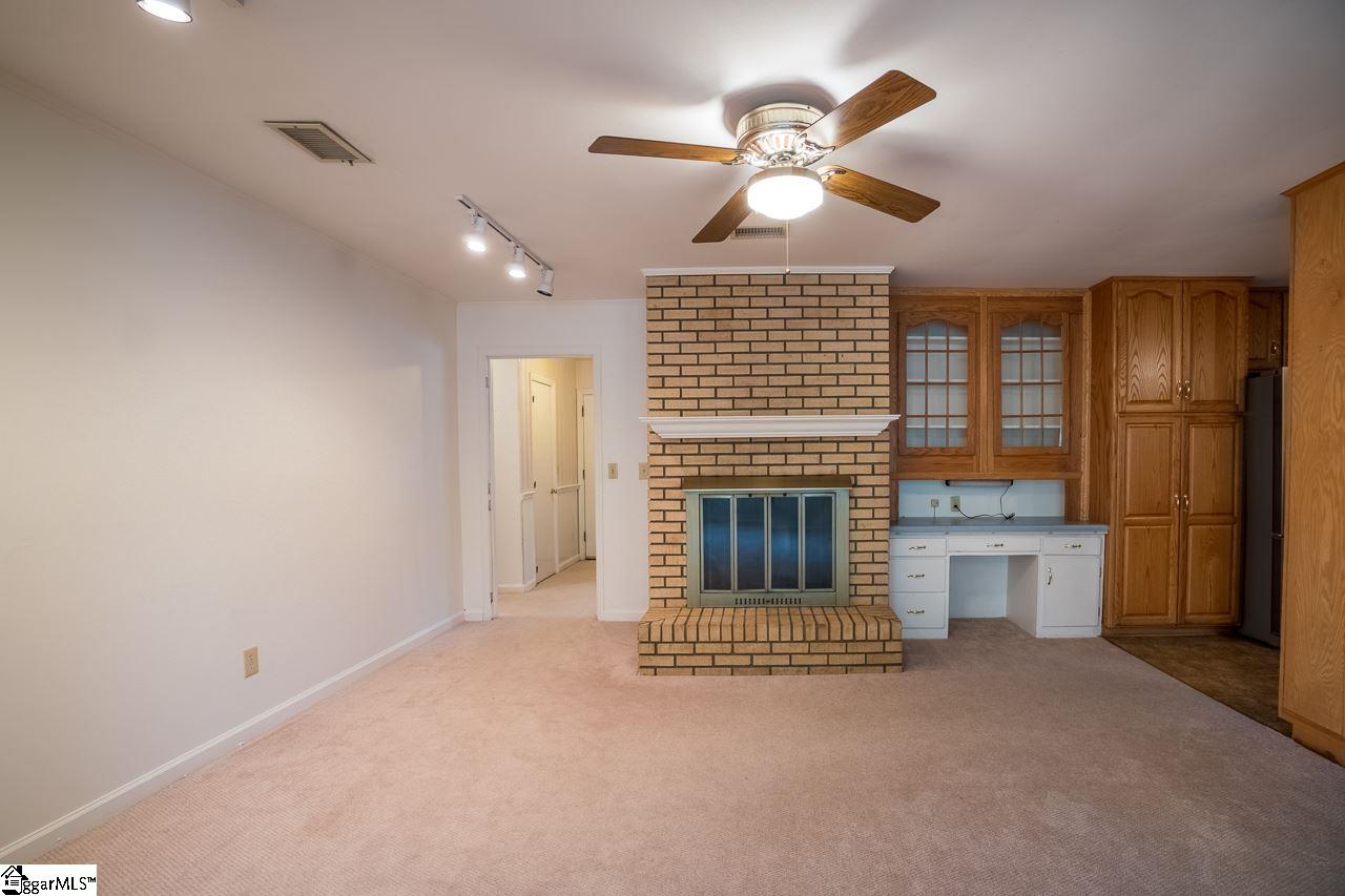 2700 Edwards Road Taylors, SC 29687 - Photo 8 of 35 Gallery Image 8