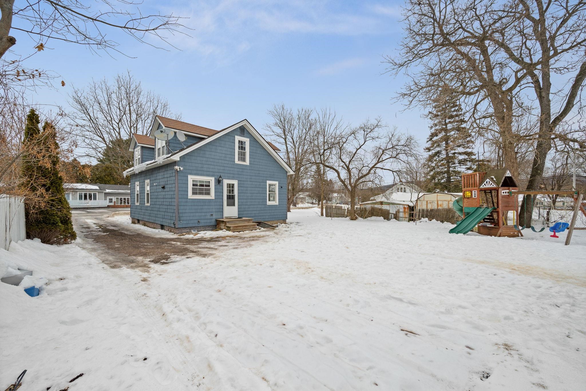 8 Lamoille Terrace Milton, VT 05468 - Photo 33 of 41