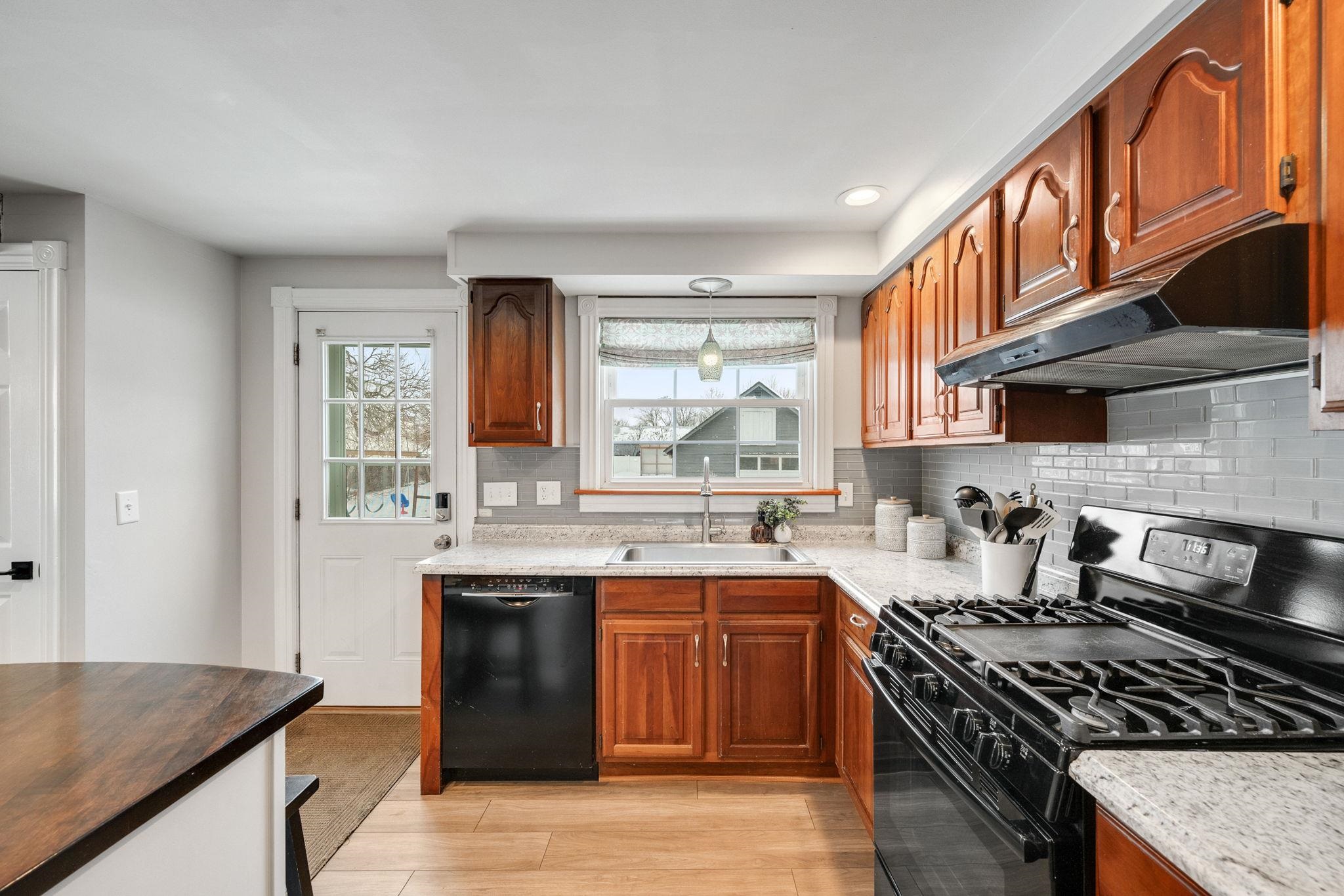 8 Lamoille Terrace Milton, VT 05468 - Photo 8 of 41