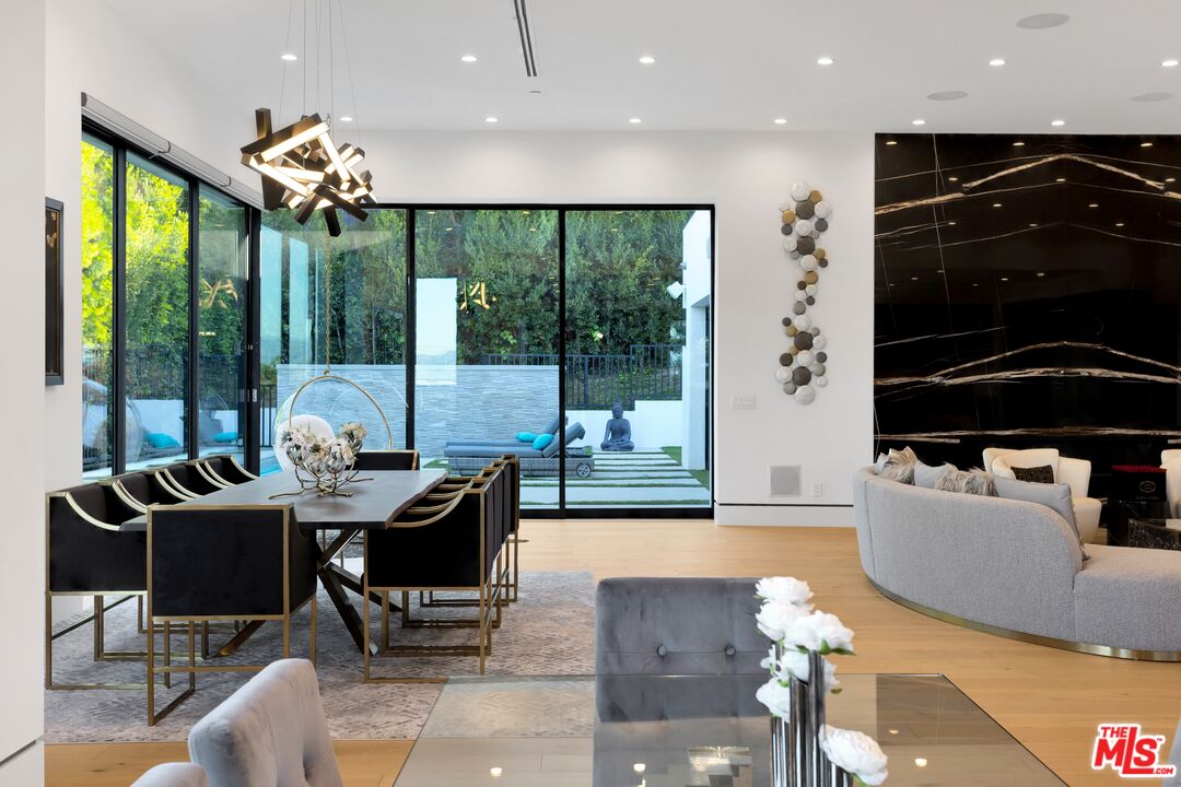 16366 Sloan Drive Los Angeles, CA 90049 - Photo 14 of 54