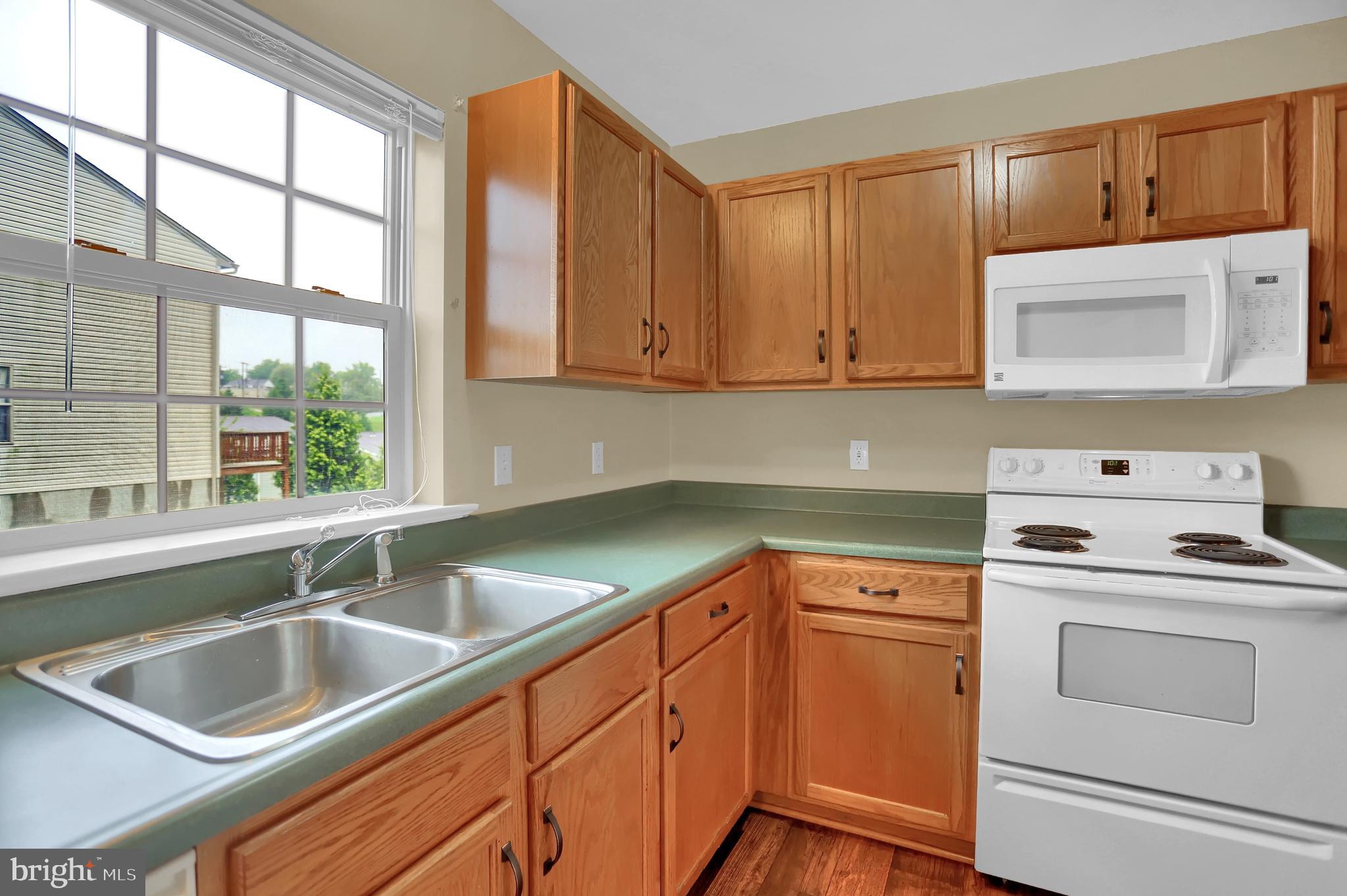 47 East 3rd Avenue Spring Grove, PA 17362 - Photo 7 of 35