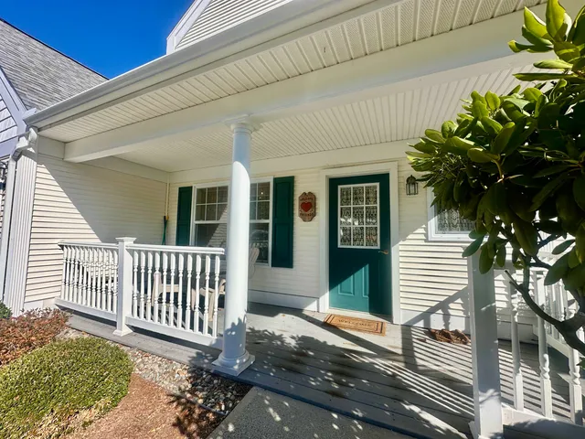 $460,000 | 4 Bow Center Road, Unit B2, Bow, NH 03304