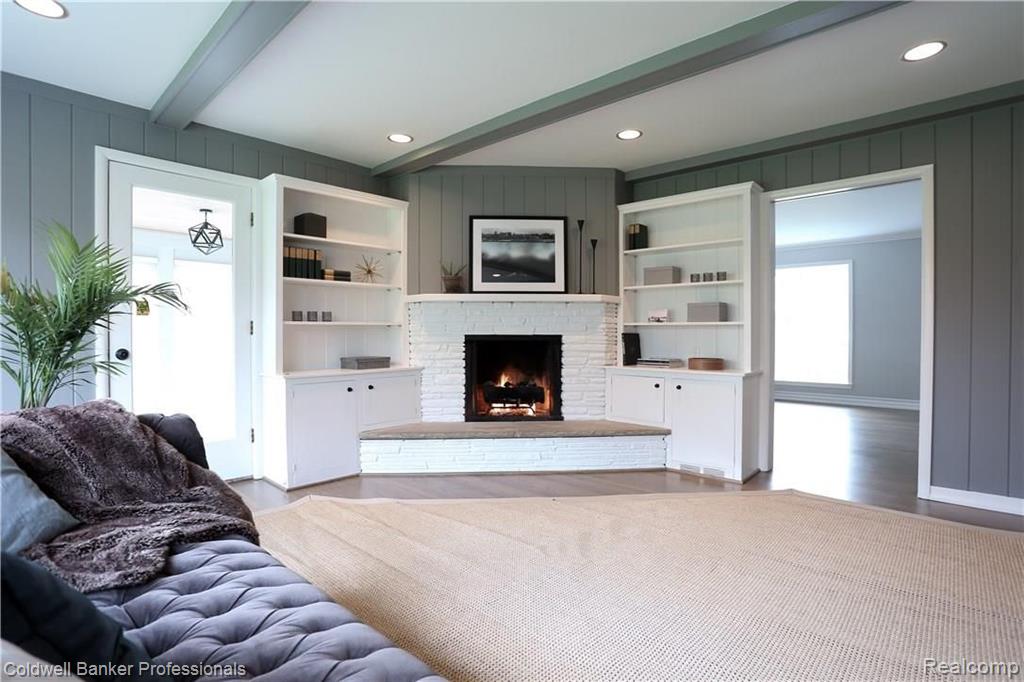 3520 Burning Bush Road Bloomfield Hills, MI 48301 - Photo 13 of 32