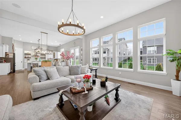 $675,000 | 101 Far Meadow Drive, Lake St. Louis, MO 63367