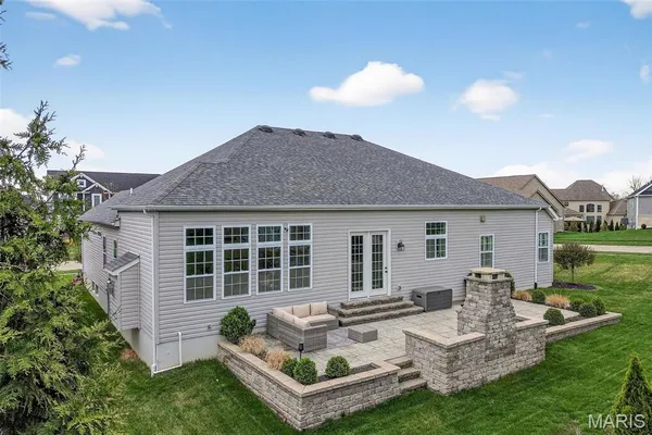 $675,000 | 101 Far Meadow Drive, Lake St. Louis, MO 63367