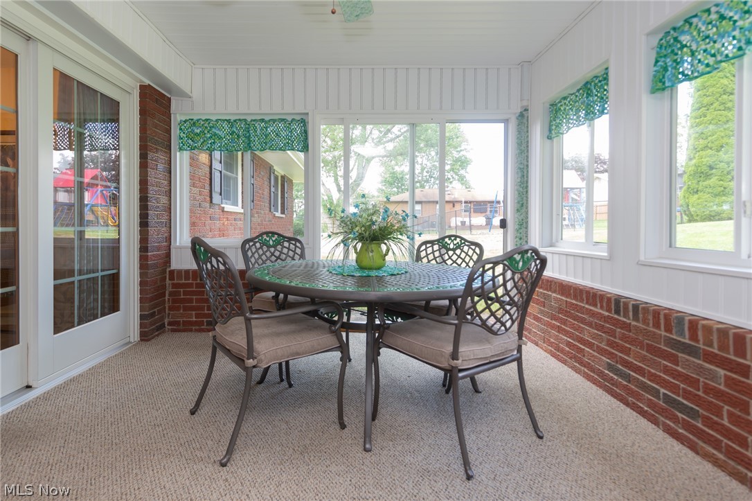 1699 Beryl Road Akron, OH 44312 - Photo 15 of 35 Perfect Space for Entertaining or Relaxing