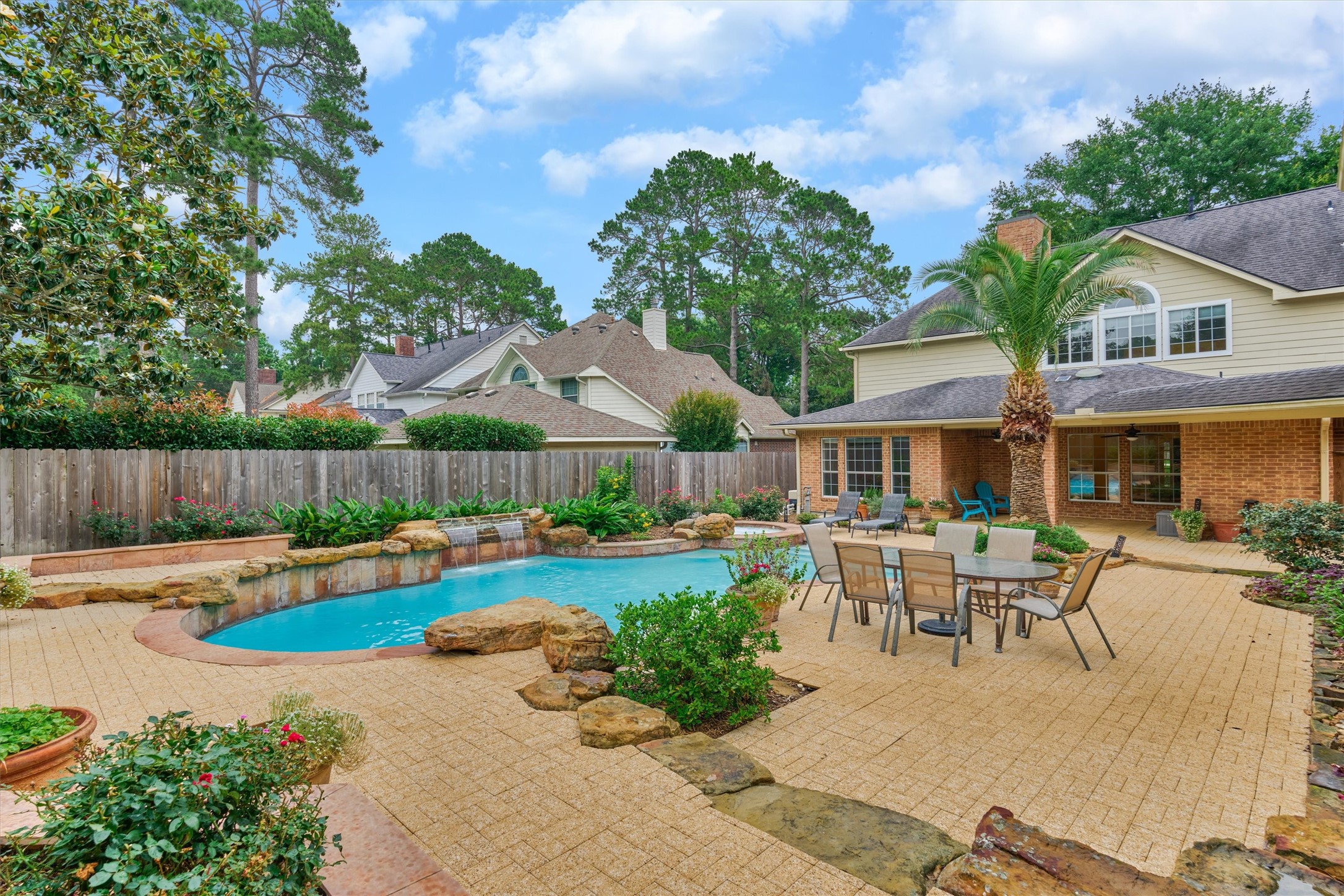 16707 Avenfield Road Tomball, TX 77377 - Photo 39 of 50 a view of a house with backyard and sitting area