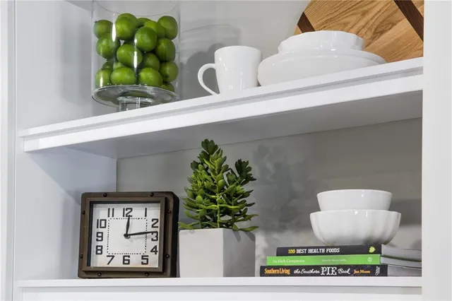 $1,705 | 6919 Peachtree Dunwoody Road, Unit 320, Sandy Springs, GA 30328