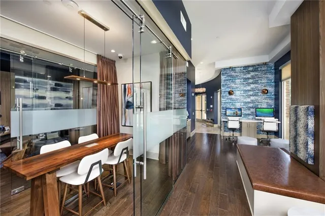 $1,705 | 6919 Peachtree Dunwoody Road, Unit 320, Sandy Springs, GA 30328