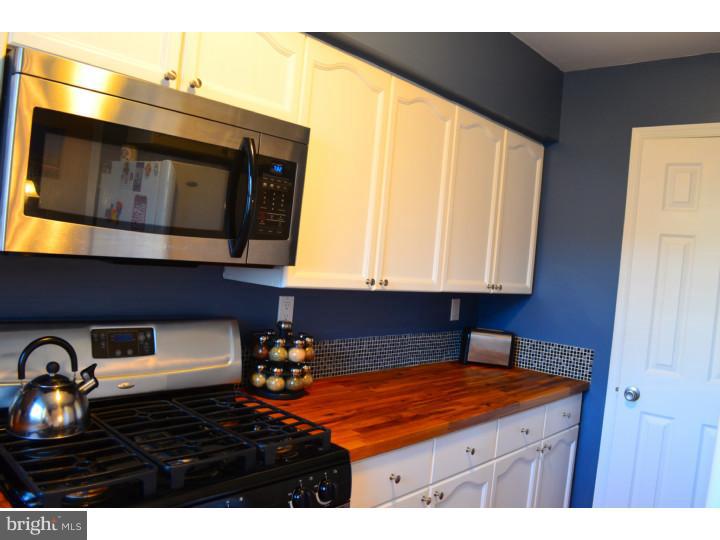 5477 Rinker Circle, Unit 303 Doylestown, PA 18902 - Photo 10 of 25 Kitchen