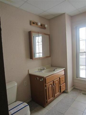 402 West Main Street Butler, IN 46721 - Photo 4 of 17