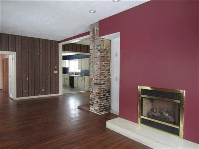 402 West Main Street Butler, IN 46721 - Photo 5 of 17