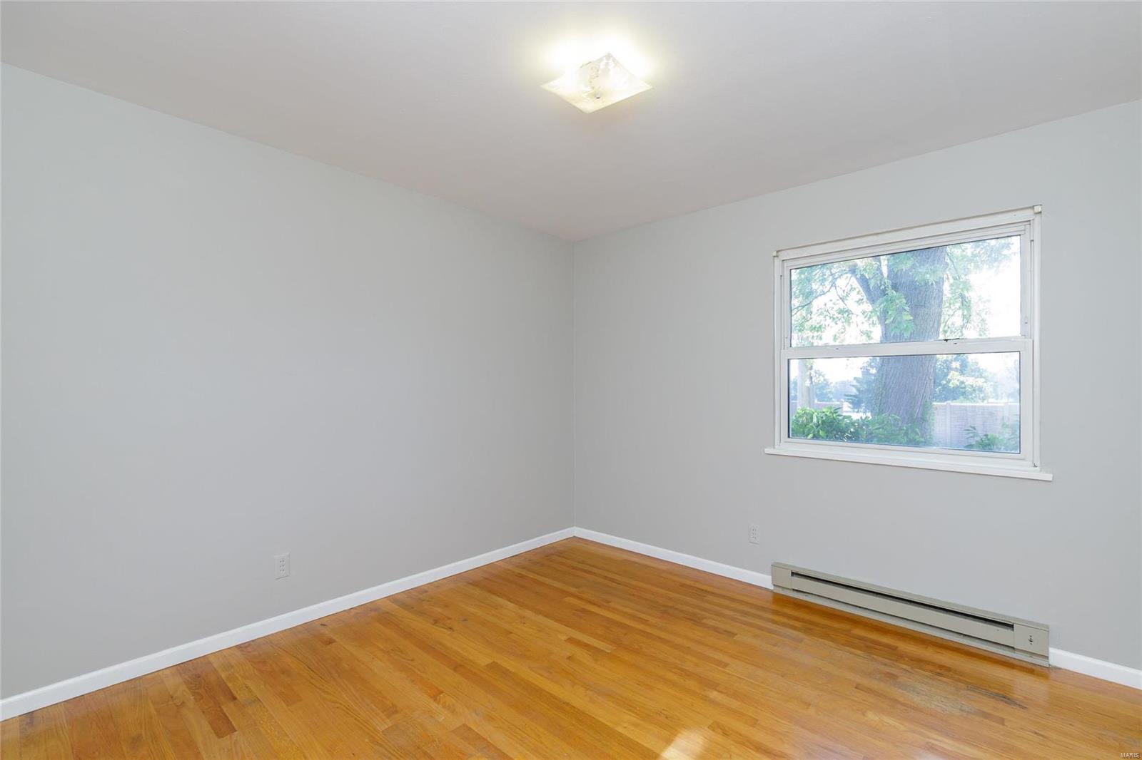 1137 Country Club Road St. Charles, MO 63303 - Photo 15 of 29 Gallery Image 15