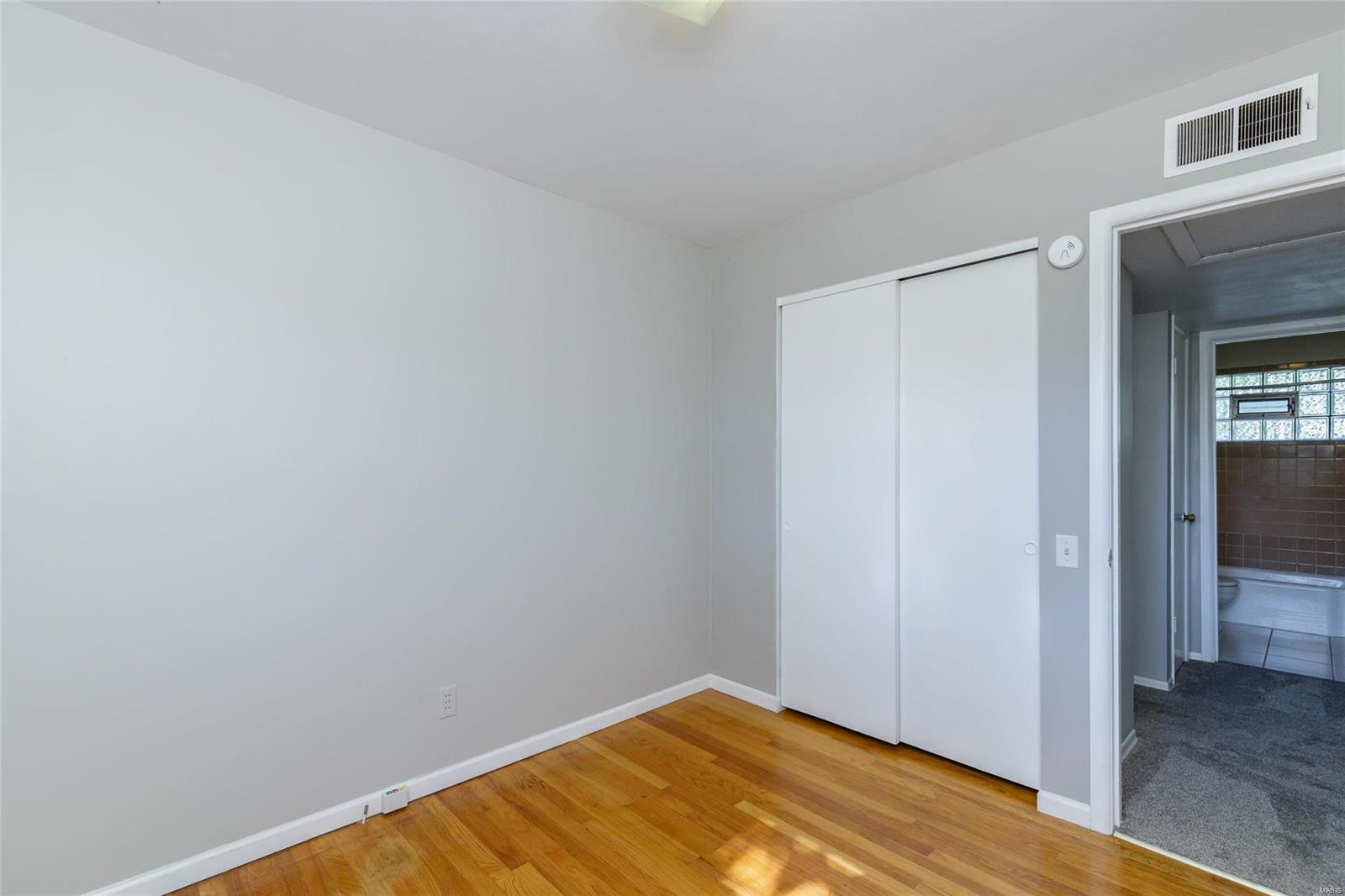 1137 Country Club Road St. Charles, MO 63303 - Photo 19 of 29 Gallery Image 19