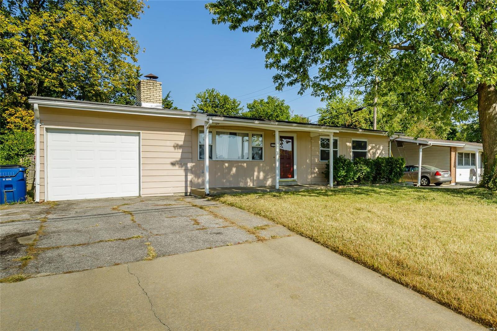 1137 Country Club Road St. Charles, MO 63303 - Photo 22 of 29 Gallery Image 22