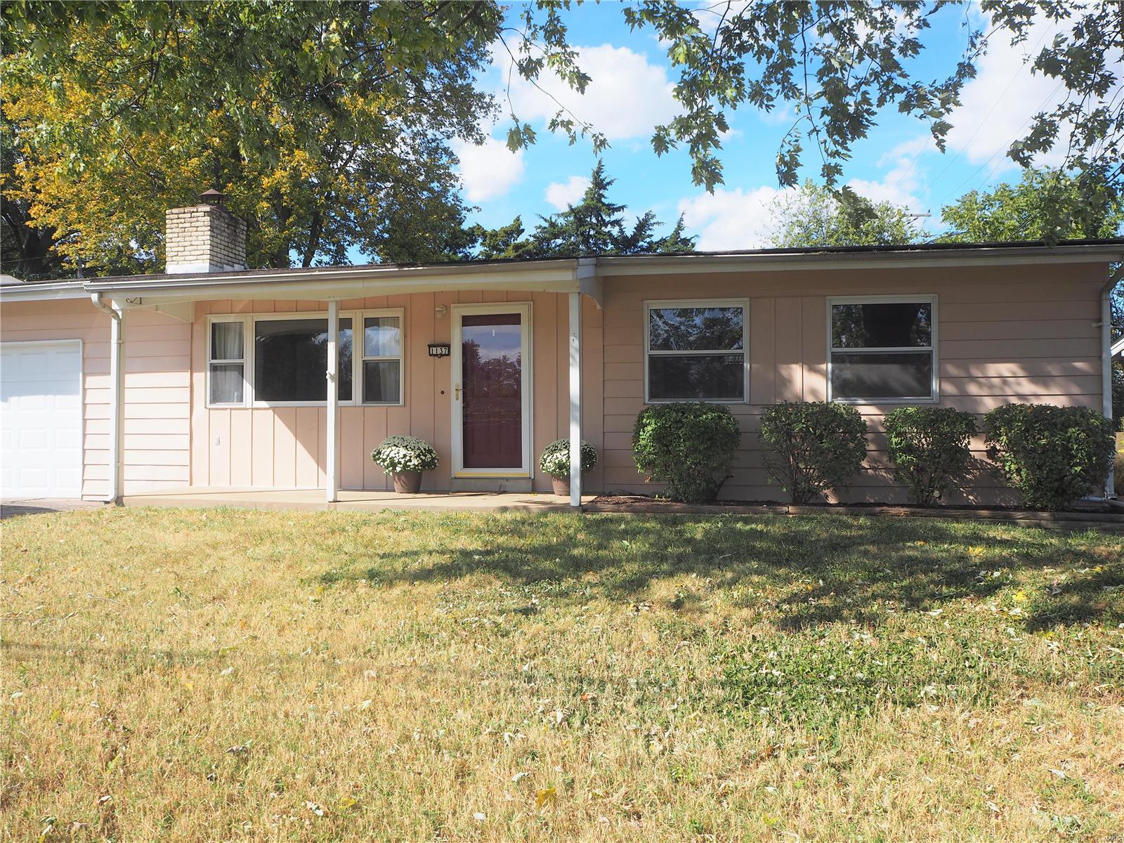 1137 Country Club Road St. Charles, MO 63303 - Photo 28 of 29 Gallery Image 28