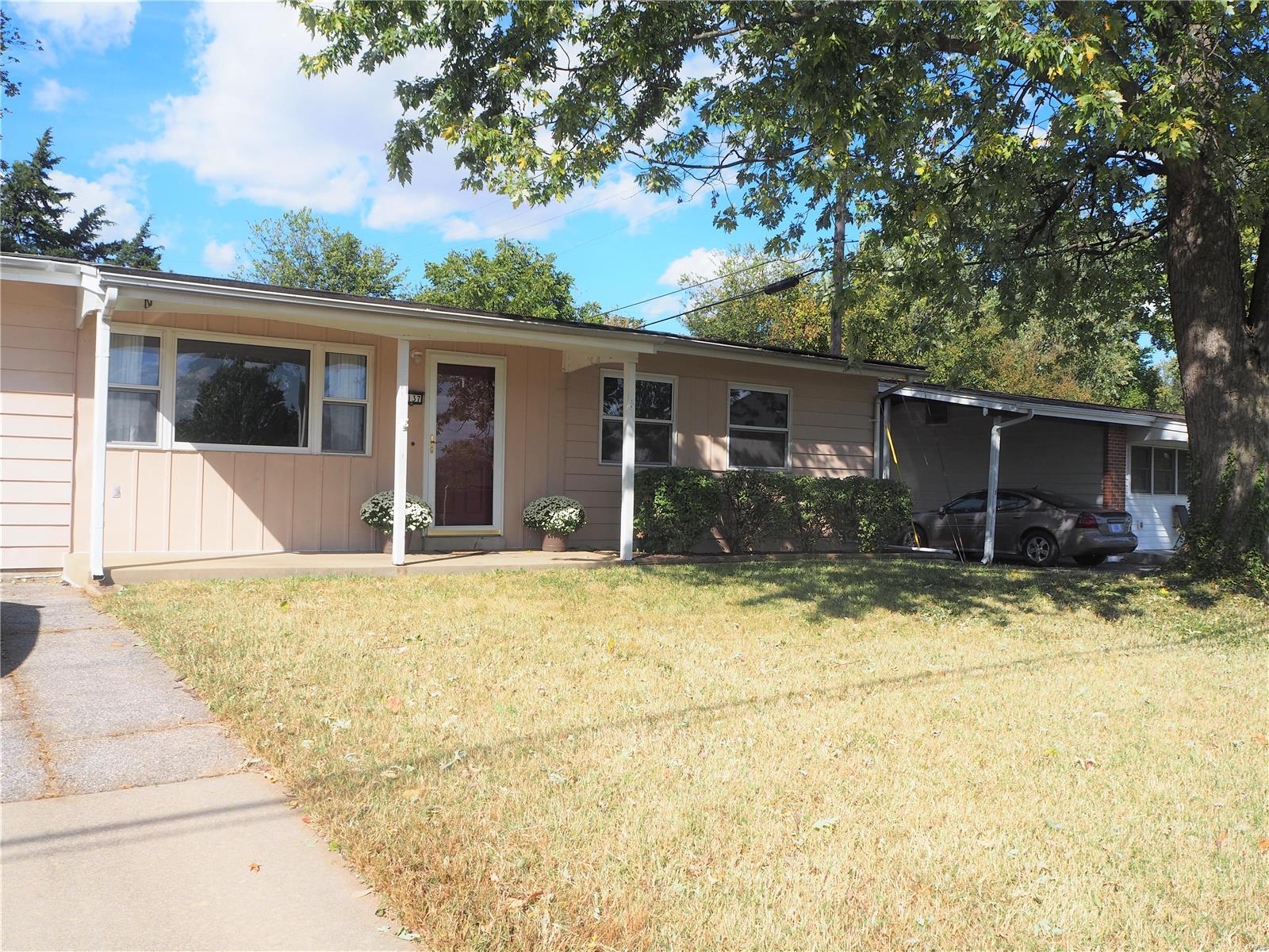 1137 Country Club Road St. Charles, MO 63303 - Photo 29 of 29 Gallery Image 29