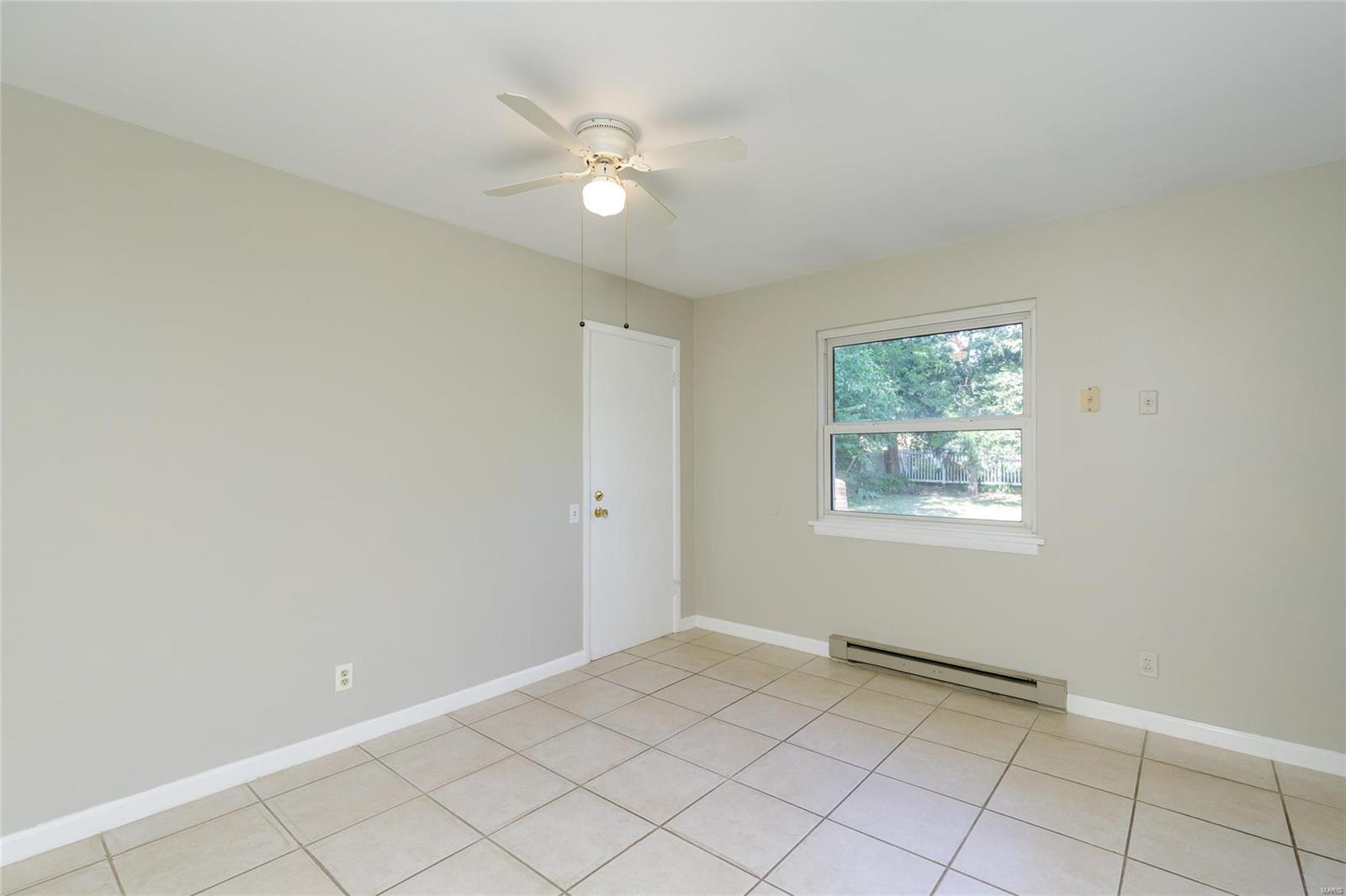 1137 Country Club Road St. Charles, MO 63303 - Photo 7 of 29 Gallery Image 7