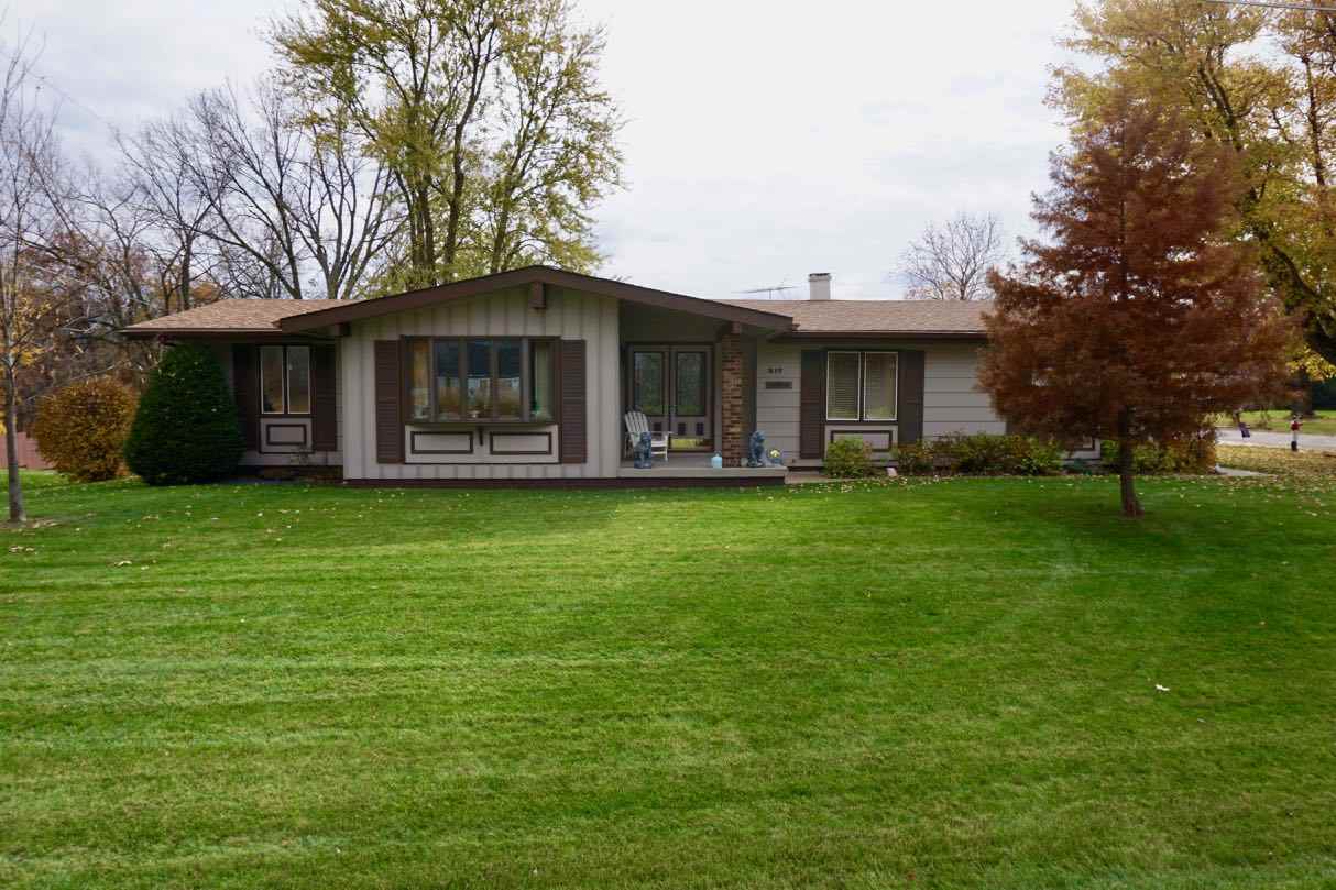 217 Hilltop Road Columbus Junction, IA 52738 - Photo 1 of 21 Gallery Image 1