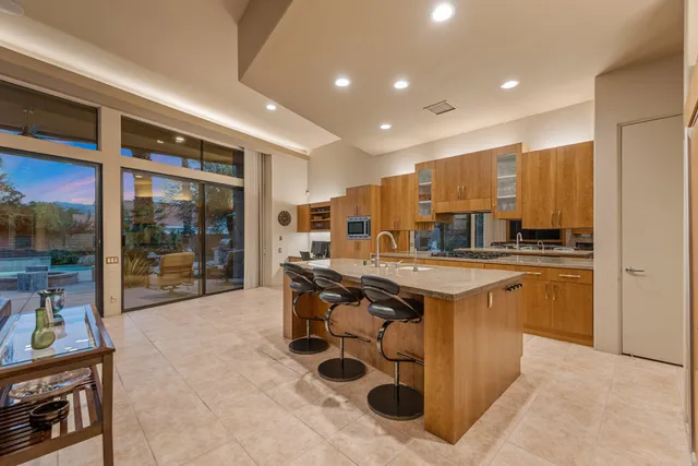 $1,795,000 | 12 Boulder Lane, Rancho Mirage, CA 92270