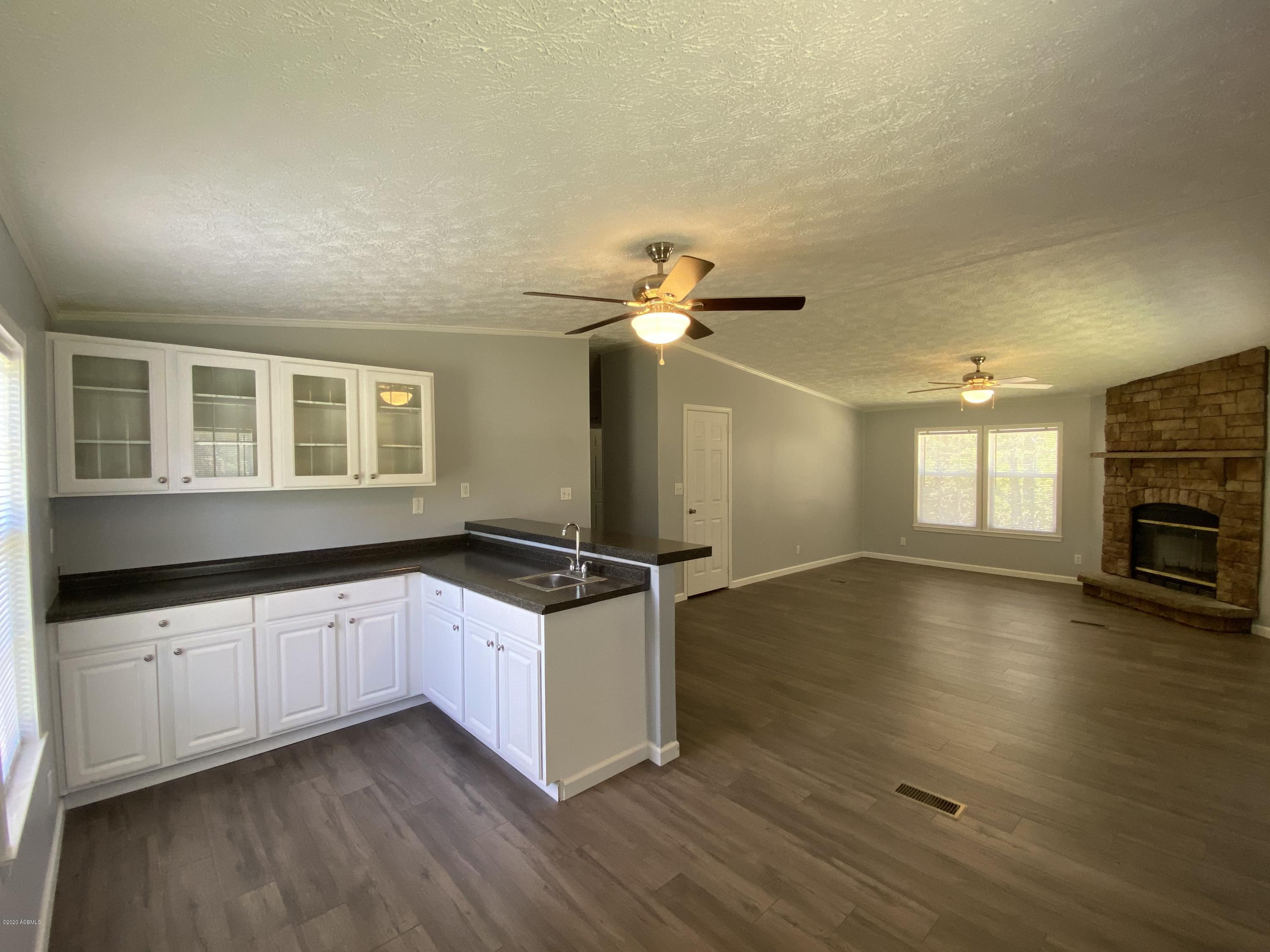 74 Fairfield Road Beaufort, SC 29907 - Photo 11 of 19 IMG_0196
