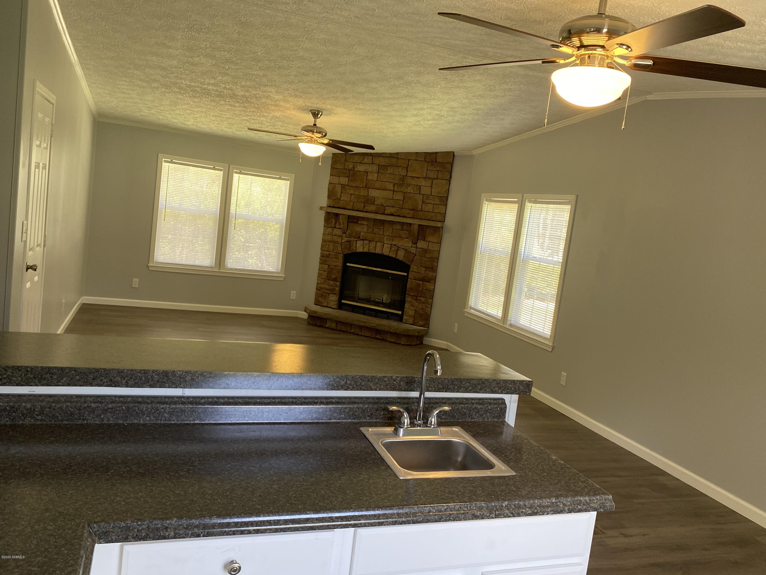 74 Fairfield Road Beaufort, SC 29907 - Photo 10 of 19 IMG_0195
