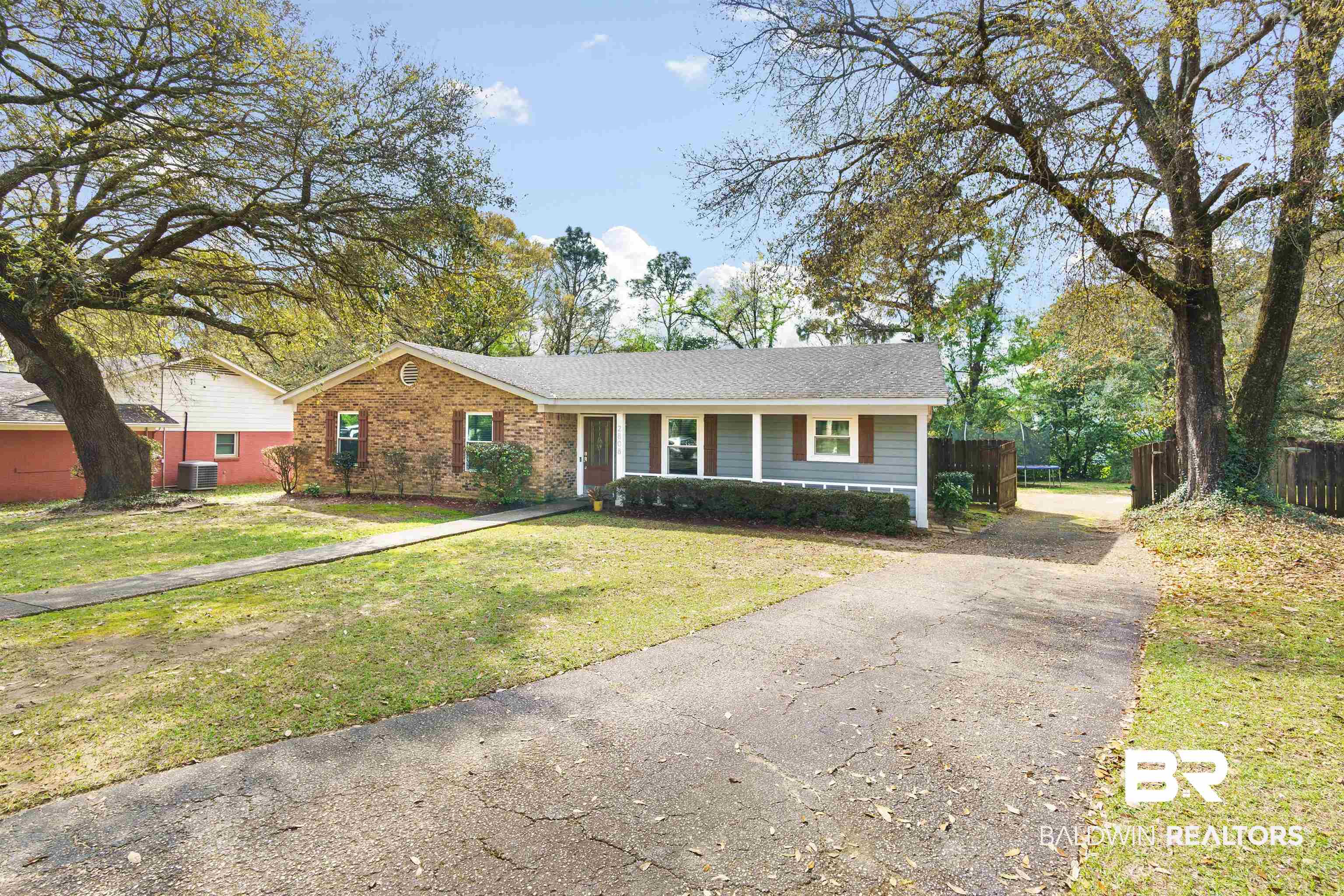 2808 Westmoor Court Mobile, AL 36695 - Photo 2 of 31
