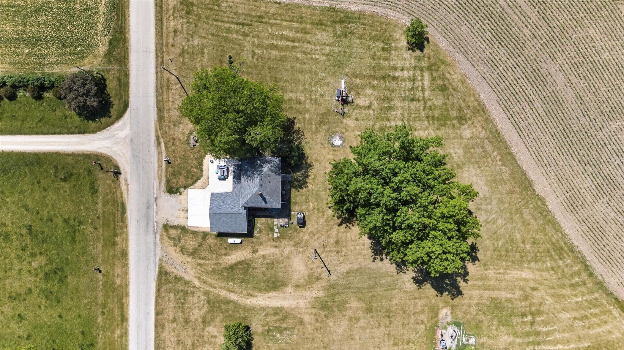 W1012 Spring Creek Road Brodhead, WI 53520 - Photo 32 of 42