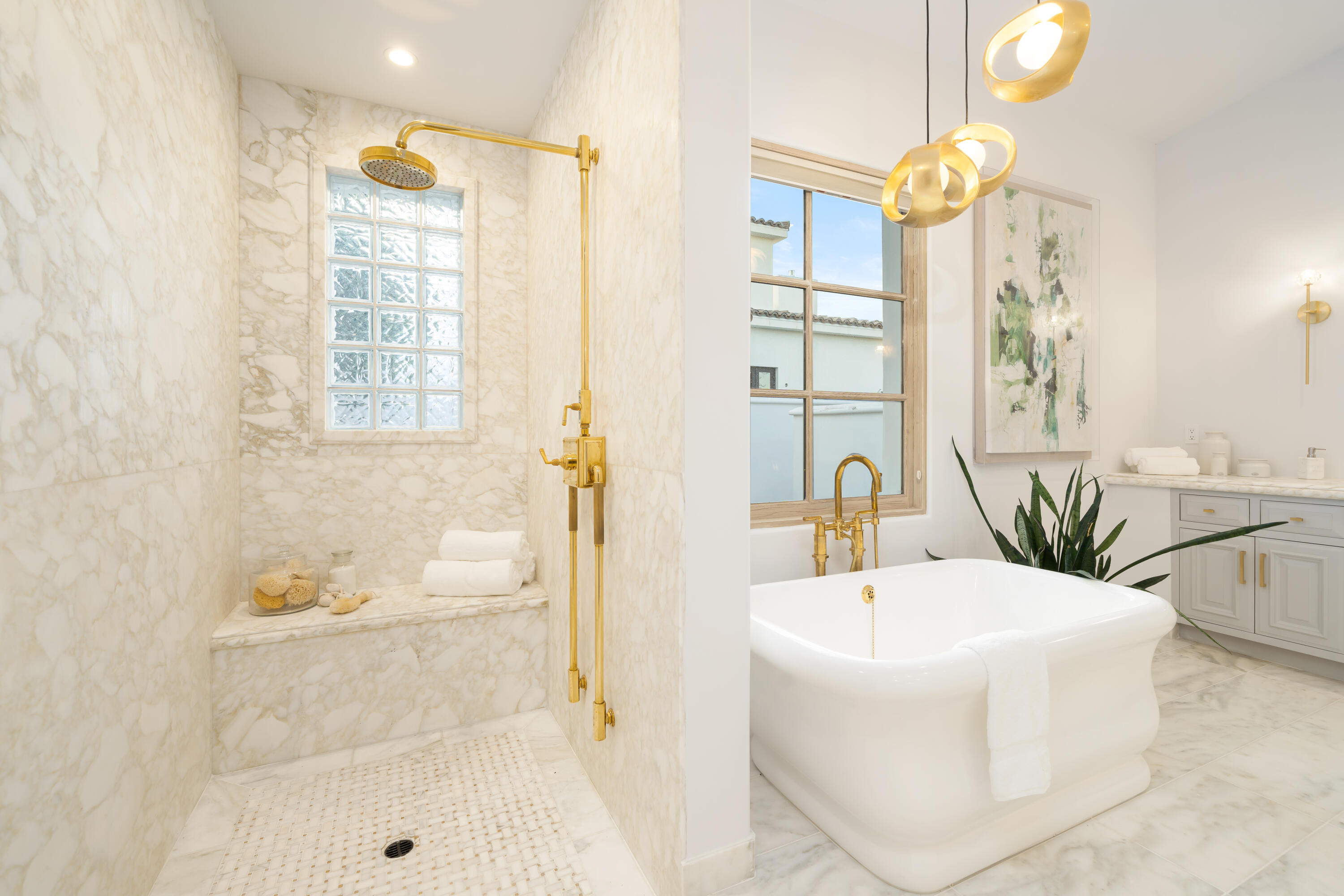 80820 Via Portofino La Quinta, CA 92253 - Photo 28 of 52 a bathroom with a bathtub and a sink