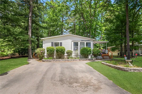 $229,000 | 22 Liena Rose Way, Coventry, RI 02816