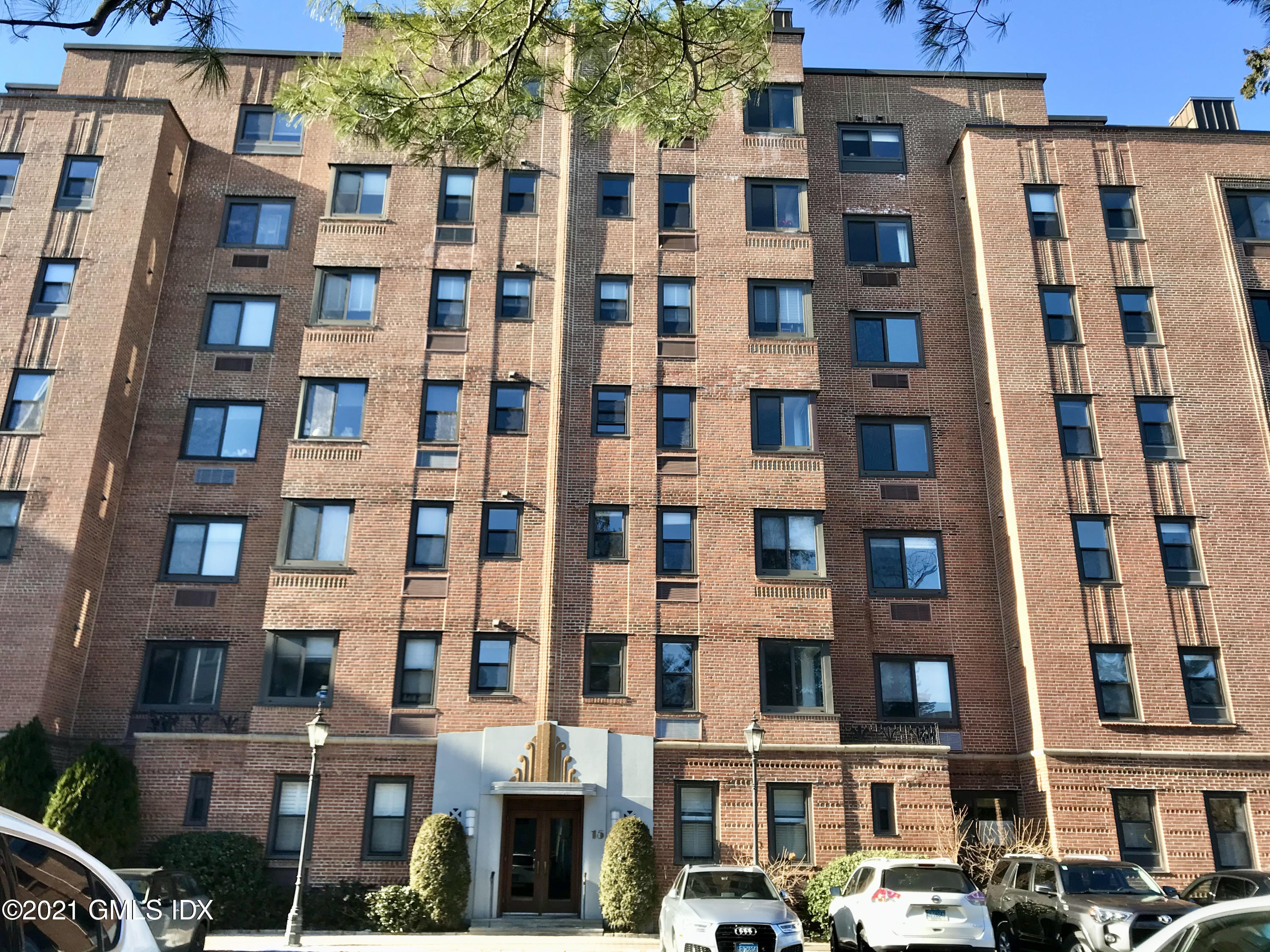 15 Lafayette Court, Unit 2C, Greenwich, CT 06830 Compass