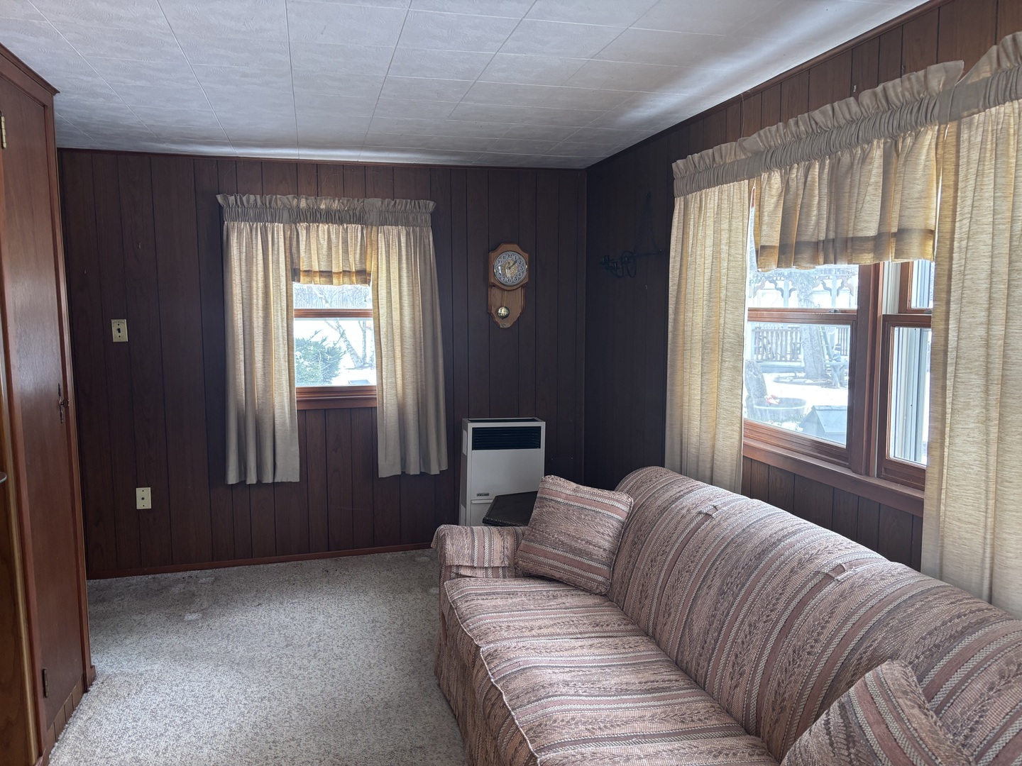 71 227th Place Steger, IL 60475 - Photo 9 of 13 Gallery Image 9