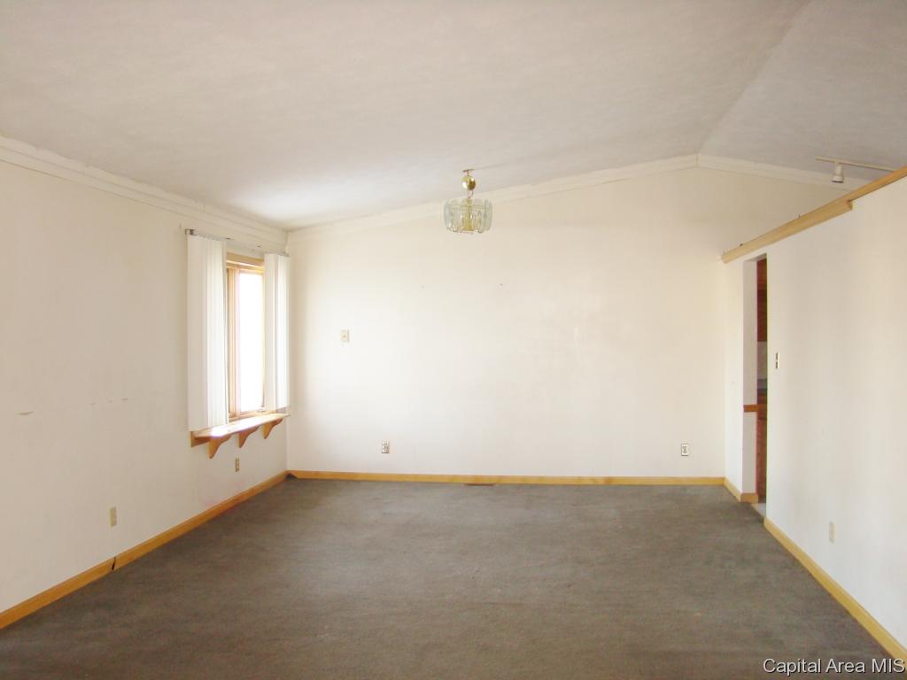 1305 East Monroe Street Springfield, IL 62703 - Photo 4 of 20
