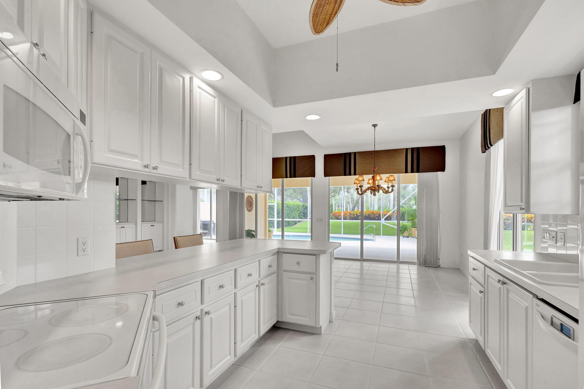 302 Aegean Road Palm Beach Gardens, FL 33410 - Photo 16 of 62 Open Kitchen