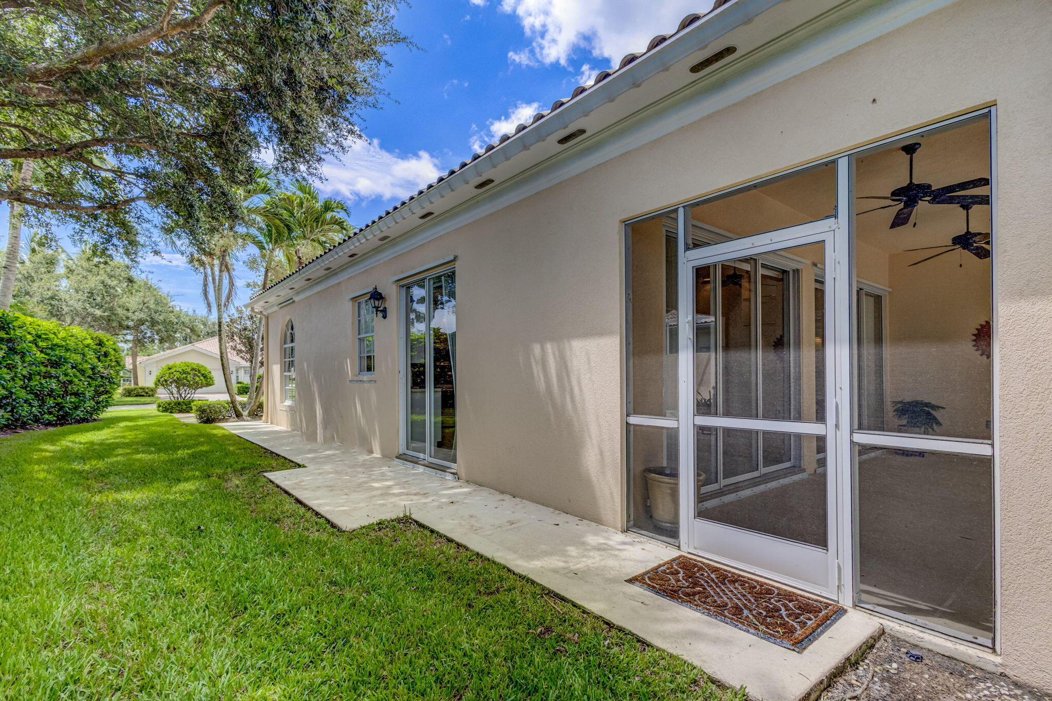 302 Aegean Road Palm Beach Gardens, FL 33410 - Photo 39 of 62 Side Yard View