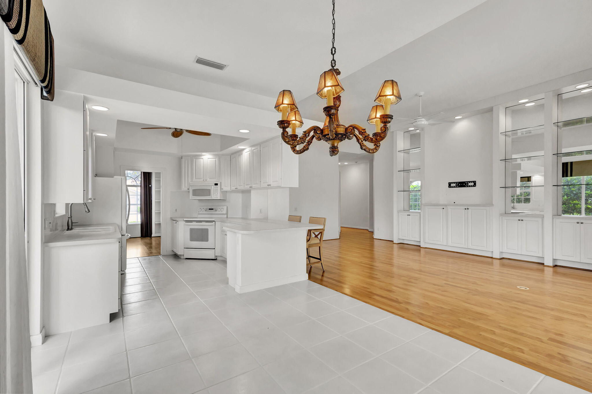 302 Aegean Road Palm Beach Gardens, FL 33410 - Photo 10 of 62 Open Kitchen/Dining