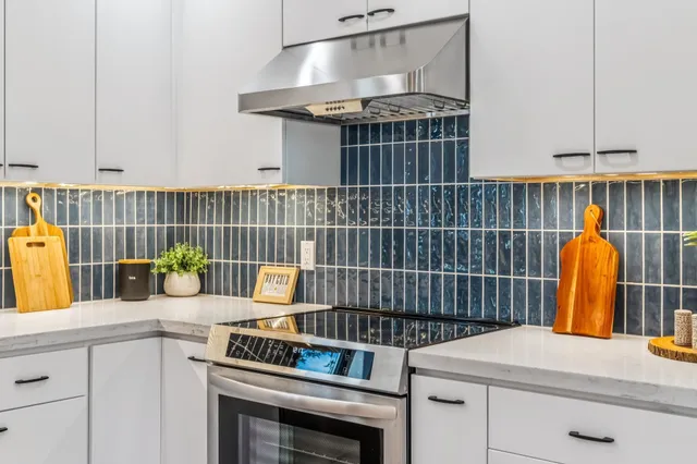 $1,795,000 | 737 61st Street, Oakland, CA 94609