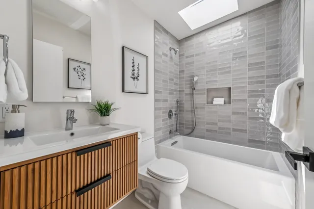 $1,795,000 | 737 61st Street, Oakland, CA 94609