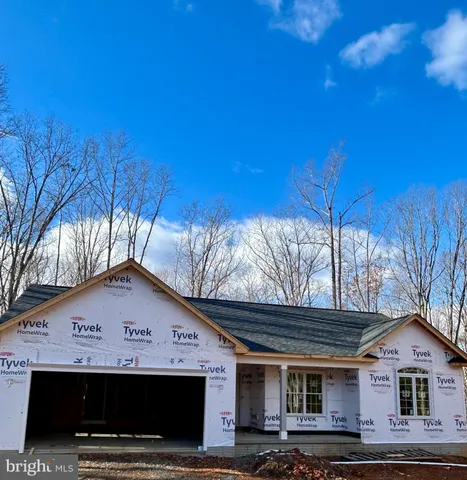 a view of outdoor space and a yard
