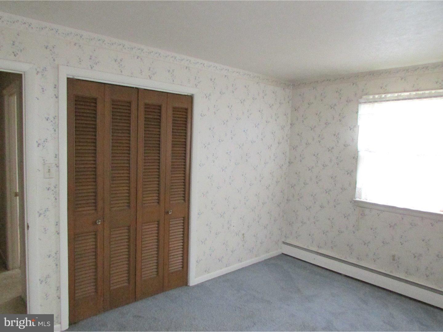 22 North County Line Road Telford, PA 18969 - Photo 13 of 25 an empty room with windows
