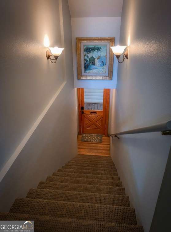 544 West Main Street Blue Ridge, GA 30513 - Photo 2 of 19 a view of entryway