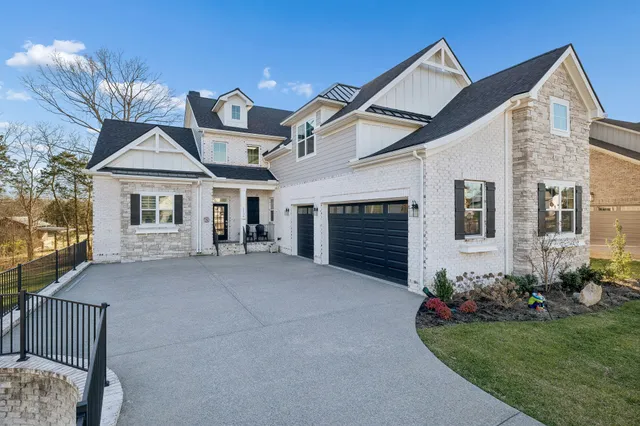 $1,150,000 | 1136 Willow Spgs Drive, Lebanon, TN 37087