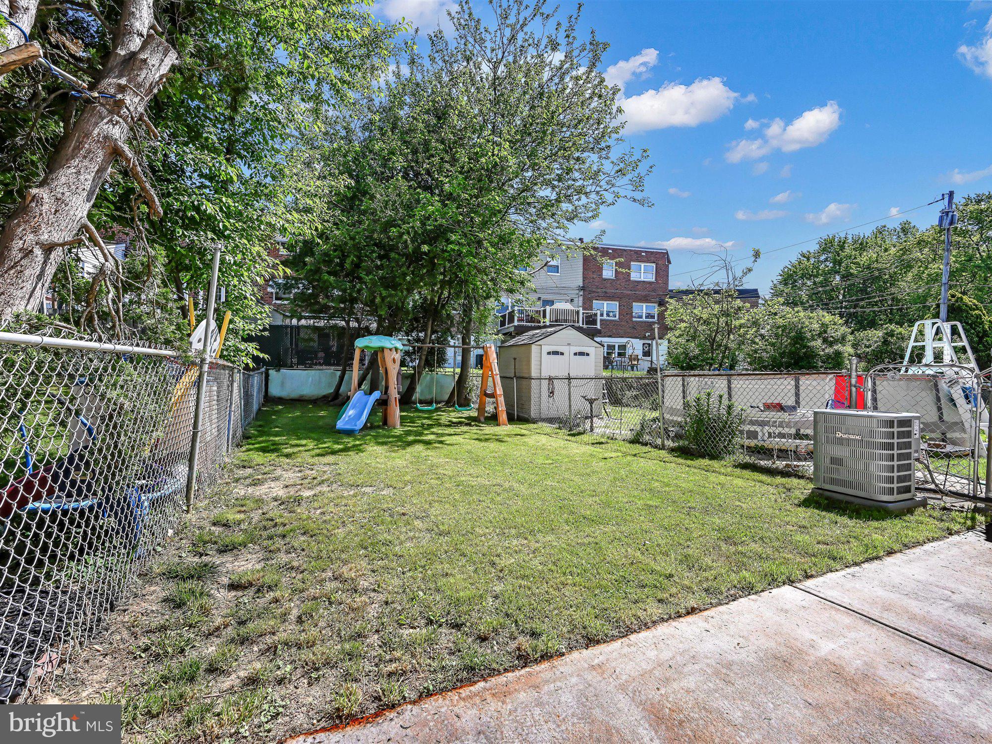 12642 Richton Road Philadelphia, PA 19154 - Photo 24 of 25 Great outdoor space for Entertaining or Relaxing!