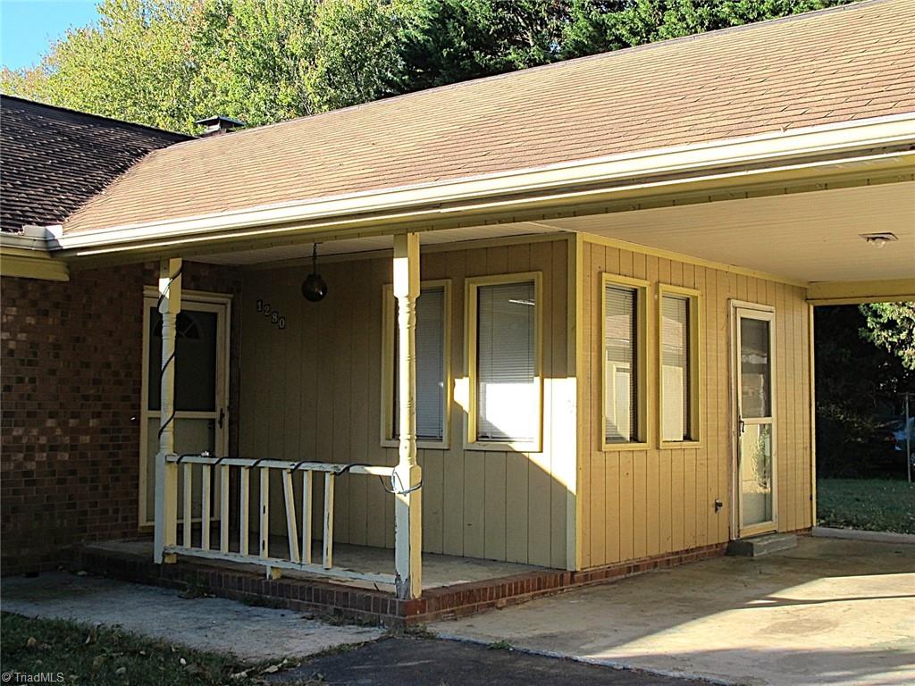 1280 Salem Lake Road Winston-Salem, NC 27107 - Photo 2 of 14