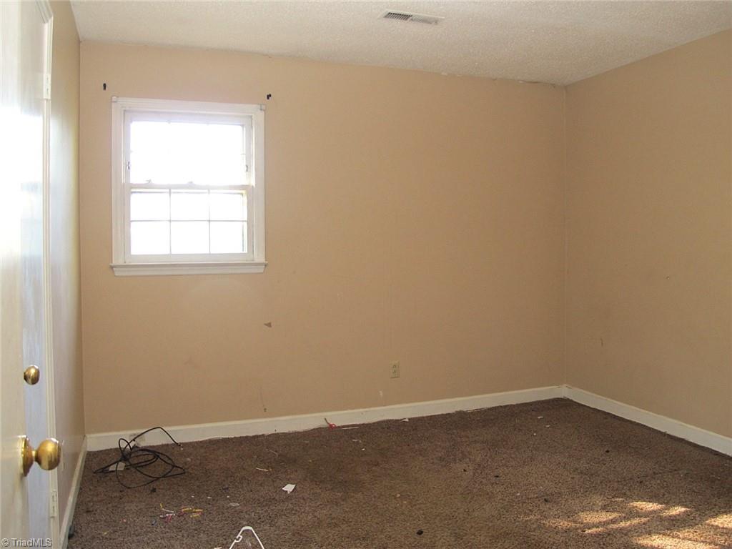 1280 Salem Lake Road Winston-Salem, NC 27107 - Photo 8 of 14