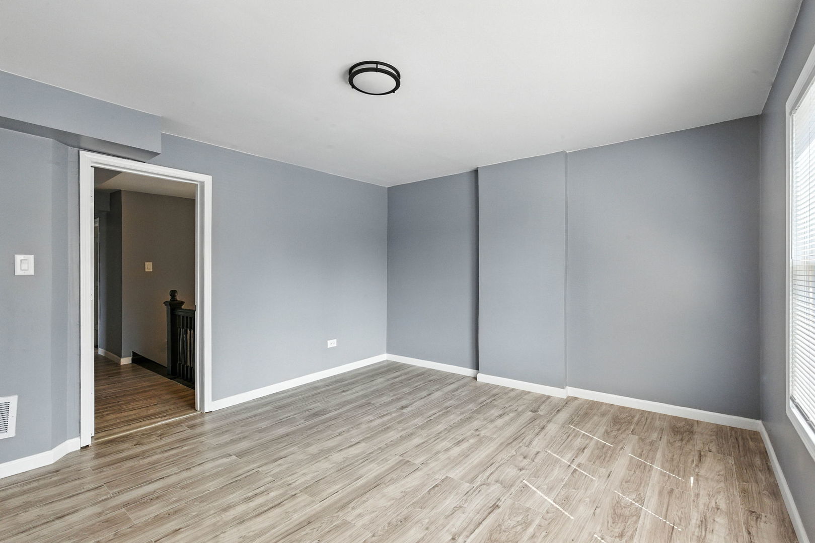 838 East 90th Street Chicago, IL 60619 - Photo 12 of 31