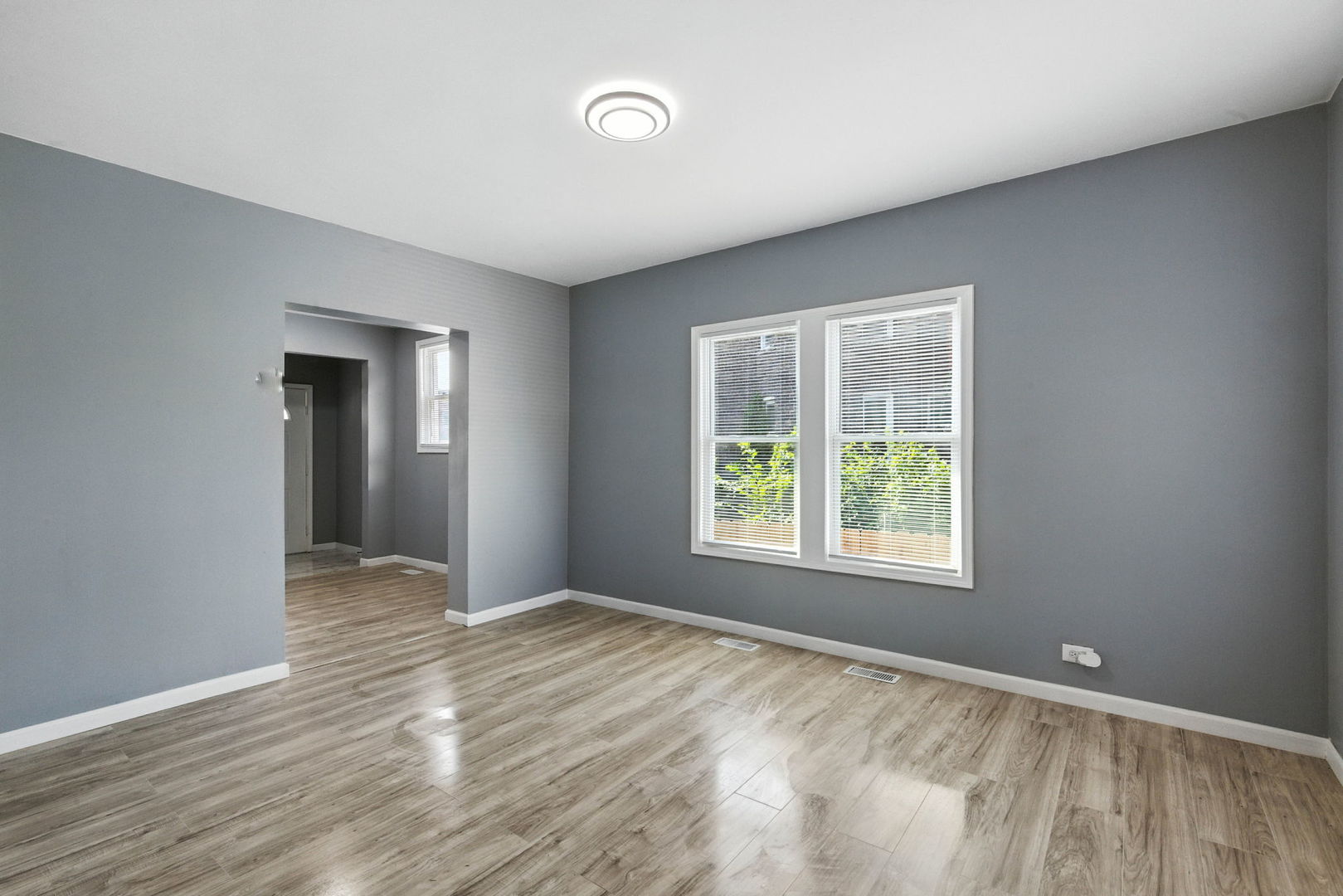 838 East 90th Street Chicago, IL 60619 - Photo 7 of 31