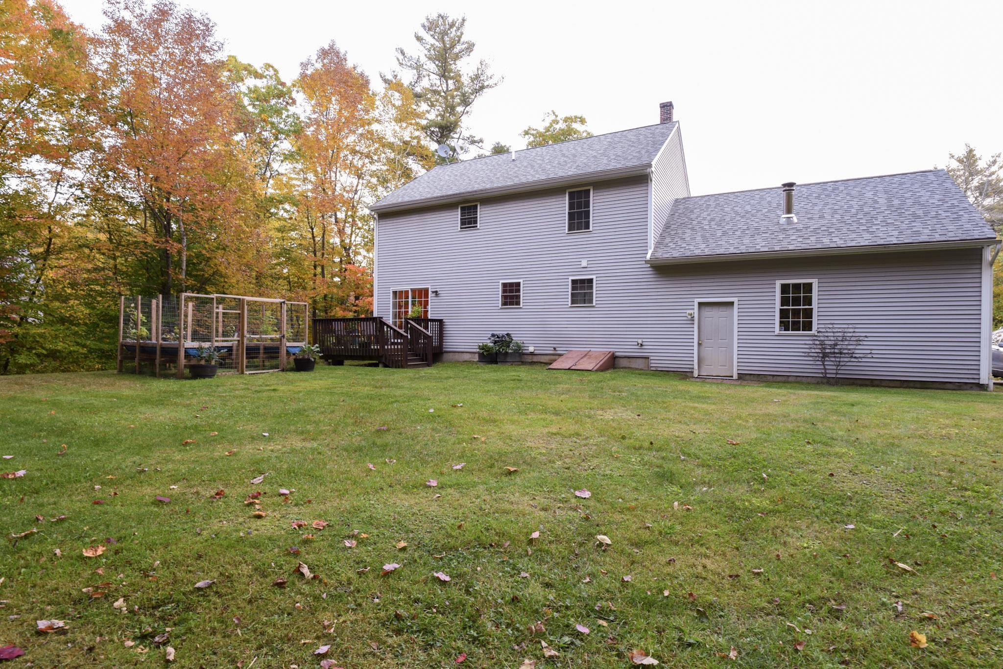 29 Colonial Way Stoddard, NH 03464 - Photo 4 of 30 Gallery Image 4