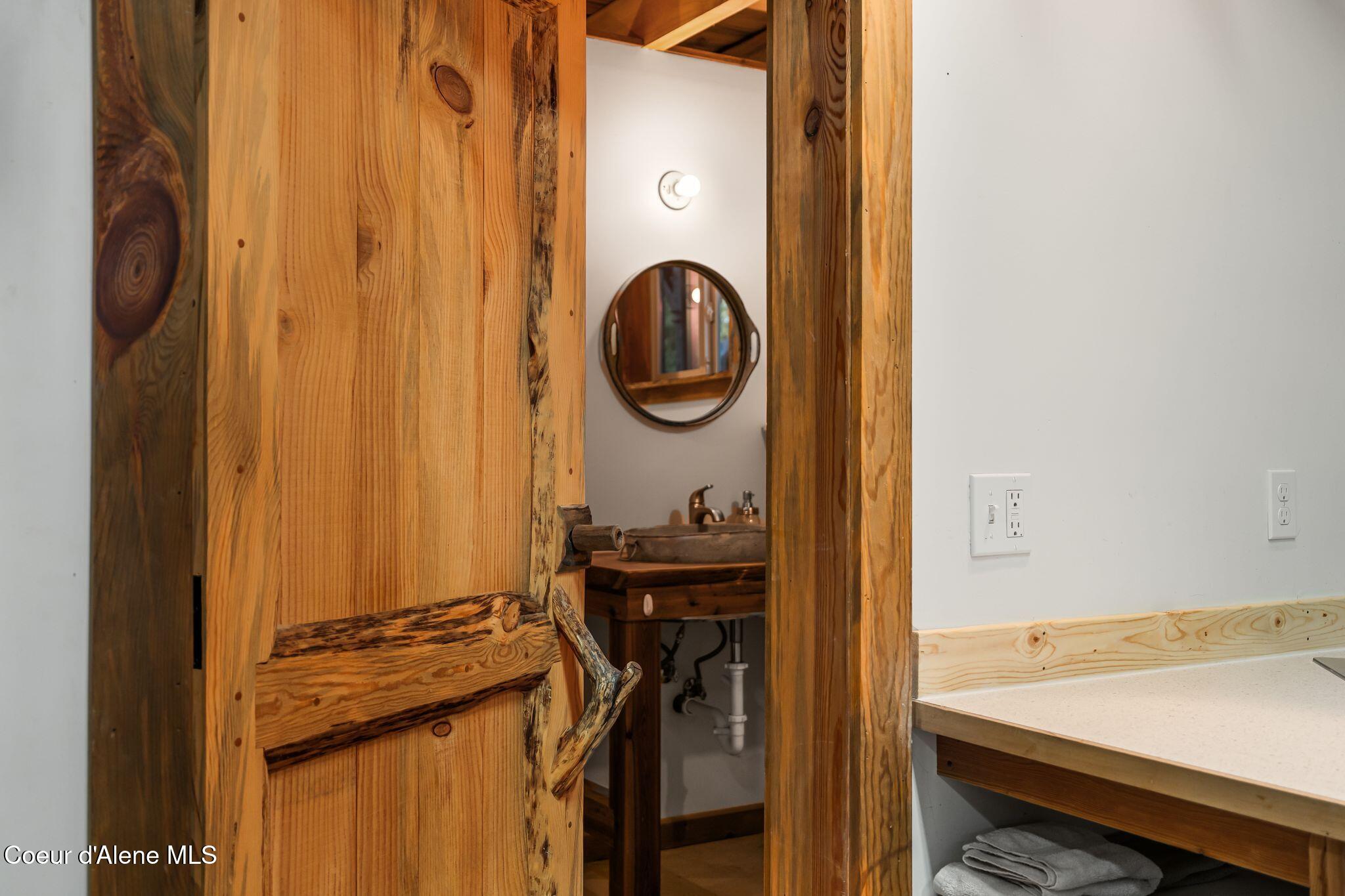 1569 Gooby Road Sandpoint, ID 83864 - Photo 43 of 51 44_A7402584