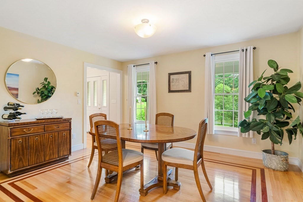 21 Guide Post Pth Path Marshfield, MA 02050 - Photo 14 of 34 a view of a livingroom with furniture and a potted plant